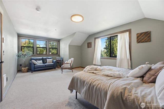 7513 182nd Ave E, Bonney Lake, WA 98391