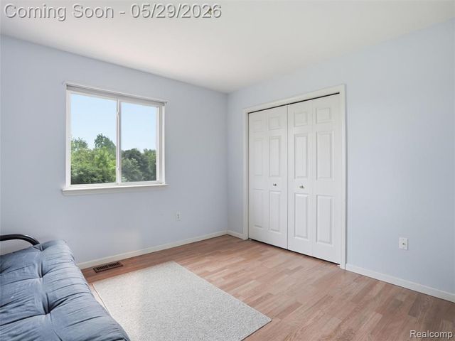 47525 River Woods Drive, Canton, MI 48188
