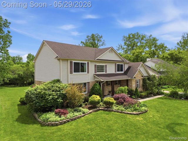 47525 River Woods Drive, Canton, MI 48188