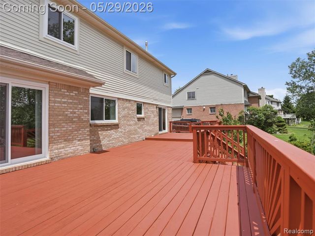 47525 River Woods Drive, Canton, MI 48188