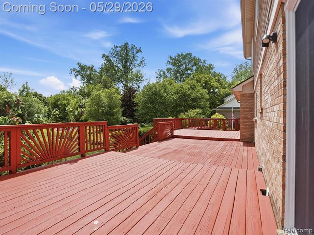 47525 River Woods Drive, Canton, MI 48188