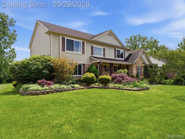 47525 River Woods Drive, Canton, MI 48188