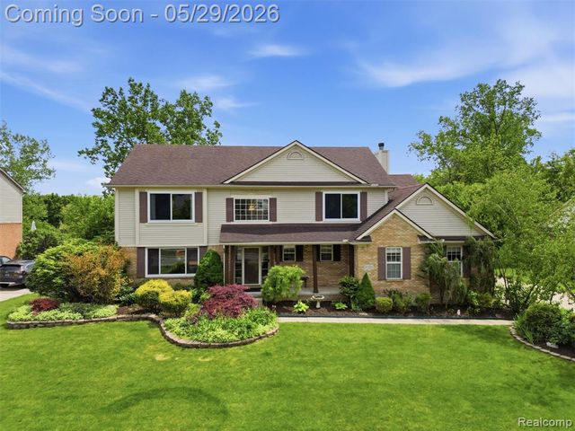 47525 River Woods Drive, Canton, MI 48188