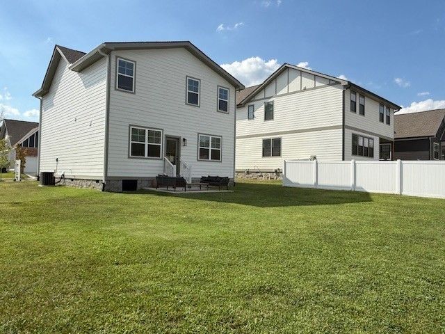 700 Caraway Ln, Nashville, TN 37211