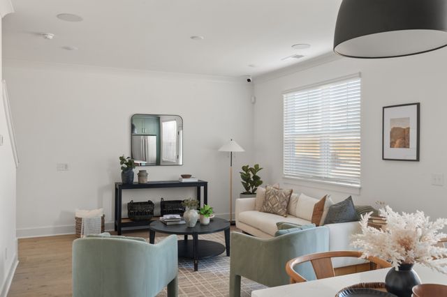 700 Caraway Ln, Nashville, TN 37211