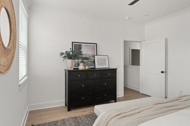 700 Caraway Ln, Nashville, TN 37211