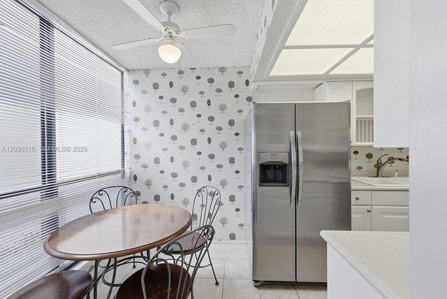 1309 Bridgewood Dr, Boca Raton, FL 33434