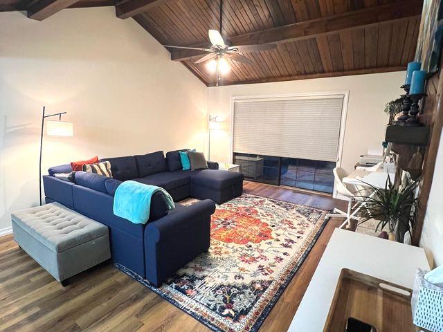 106 Spring Circle 106, Urbana, IL 61802