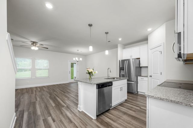 818 Arrington Way, Columbia, TN 38401