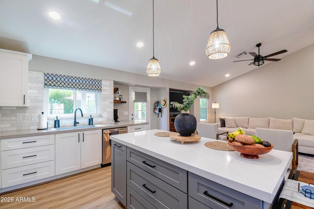 3637 W KESLER Lane, Chandler, AZ 85226