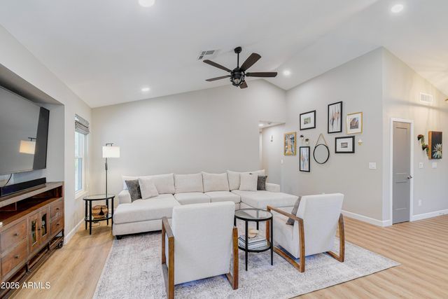 3637 W KESLER Lane, Chandler, AZ 85226