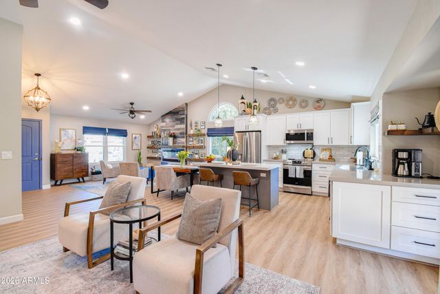 3637 W KESLER Lane, Chandler, AZ 85226