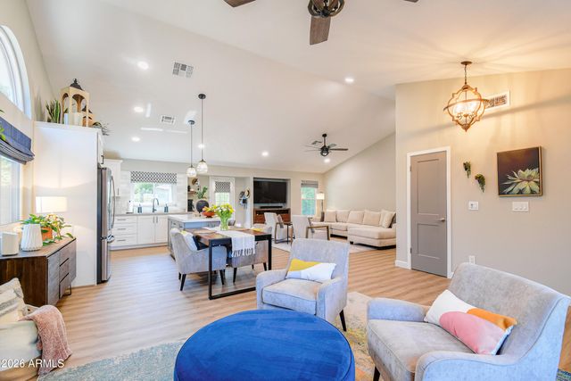 3637 W KESLER Lane, Chandler, AZ 85226