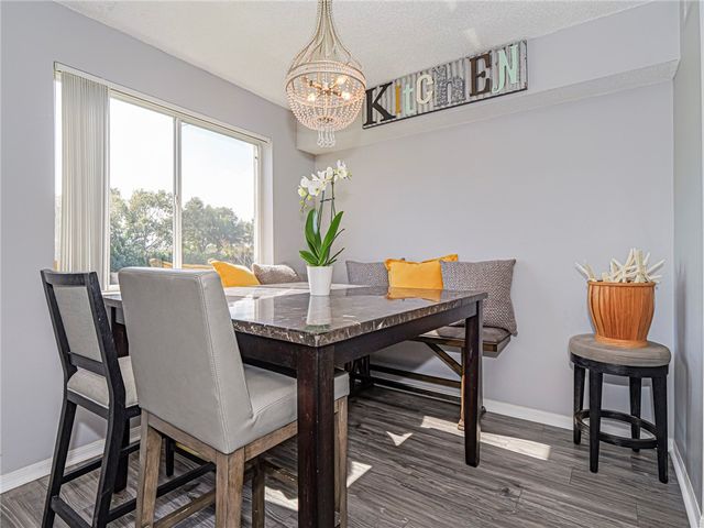 1570 S 42nd Circle 203, Vero Beach, FL 32967