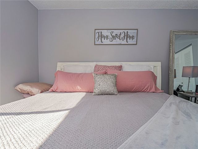 1570 S 42nd Circle 203, Vero Beach, FL 32967