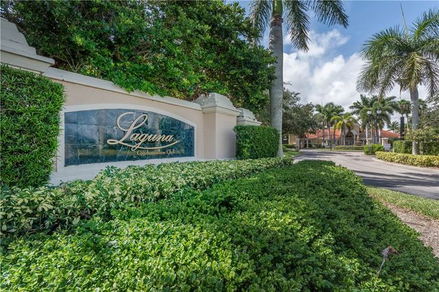 1570 S 42nd Circle 203, Vero Beach, FL 32967