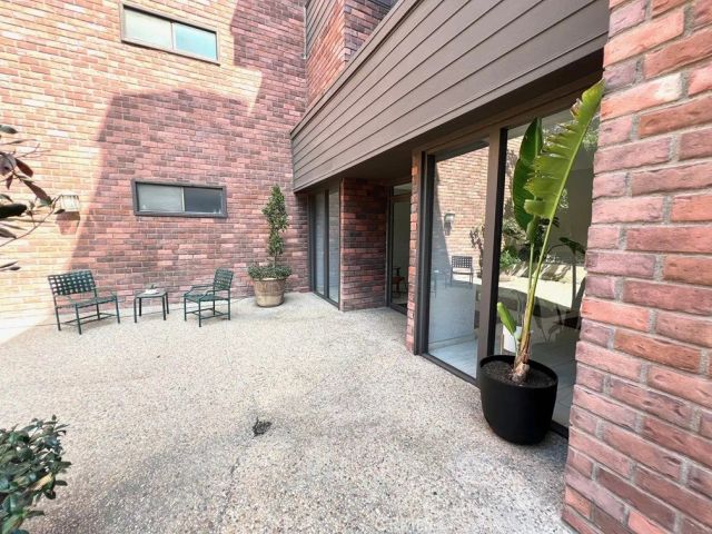 700 S Lake Avenue 111, Pasadena, CA 91106