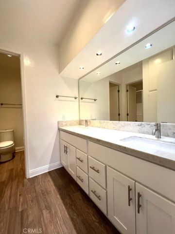 700 S Lake Avenue 111, Pasadena, CA 91106