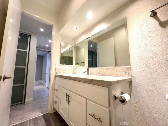 700 S Lake Avenue 111, Pasadena, CA 91106