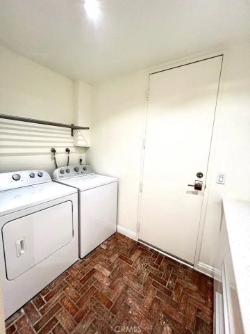700 S Lake Avenue 111, Pasadena, CA 91106