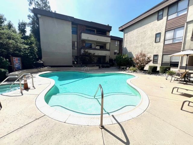 700 S Lake Avenue 111, Pasadena, CA 91106