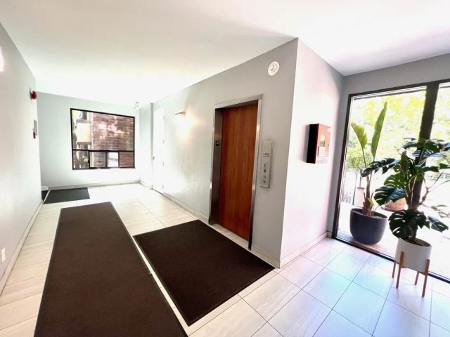 700 S Lake Avenue 111, Pasadena, CA 91106