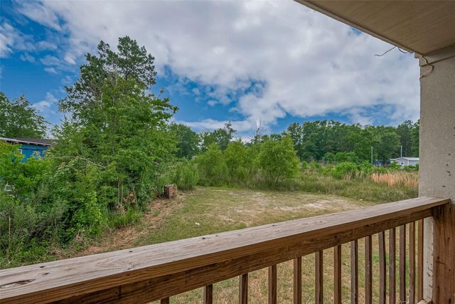 371 County Road 5015, Cleveland, TX 77327
