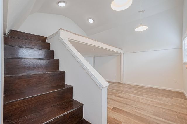 371 County Road 5015, Cleveland, TX 77327