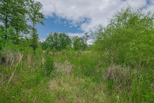 371 County Road 5015, Cleveland, TX 77327