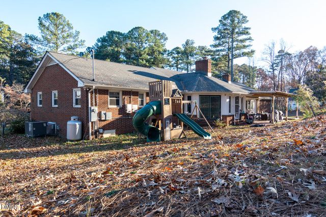 700 Fernwood Drive, Clayton, NC 27520