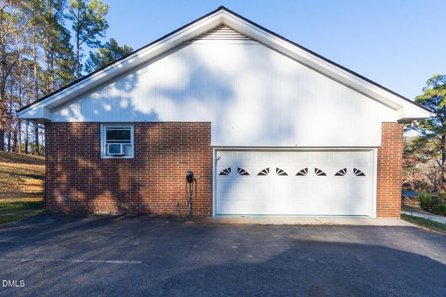 700 Fernwood Drive, Clayton, NC 27520