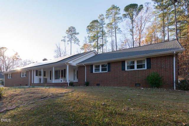 700 Fernwood Drive, Clayton, NC 27520