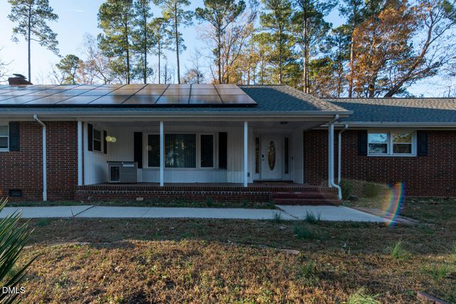 700 Fernwood Drive, Clayton, NC 27520