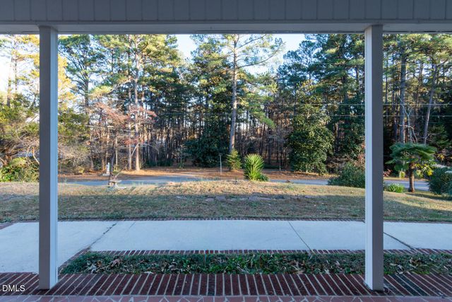 700 Fernwood Drive, Clayton, NC 27520