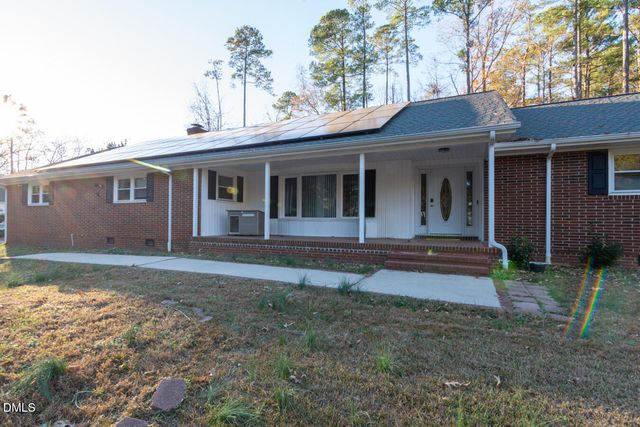 700 Fernwood Drive, Clayton, NC 27520