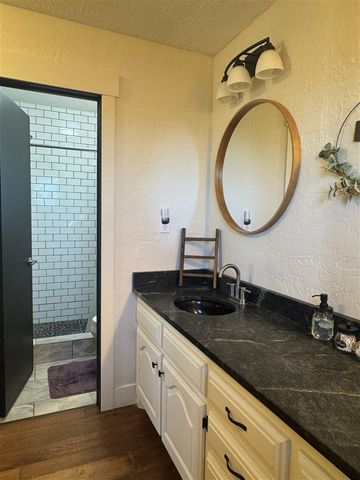 10443 NW Chibitty Rd, Lawton, OK 73507