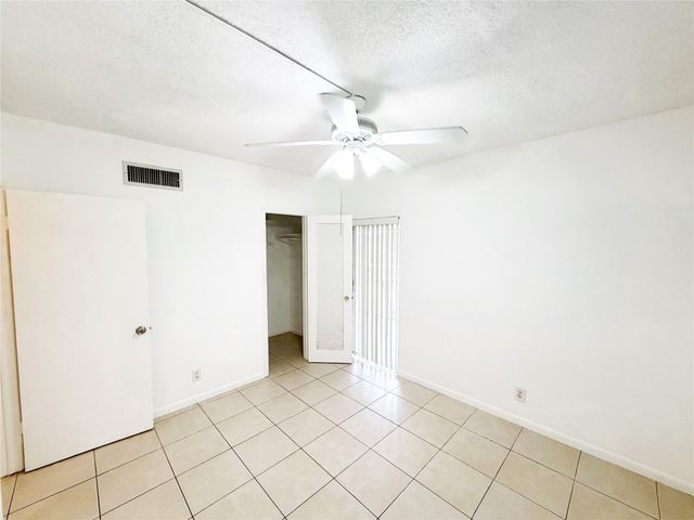 640 NW 13th St 26, Boca Raton, FL 33486