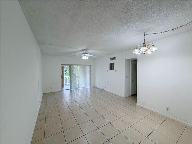 640 NW 13th St 26, Boca Raton, FL 33486