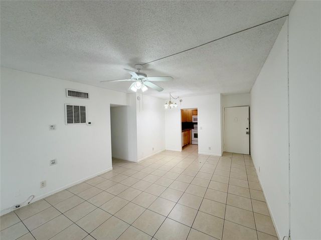 640 NW 13th St 26, Boca Raton, FL 33486