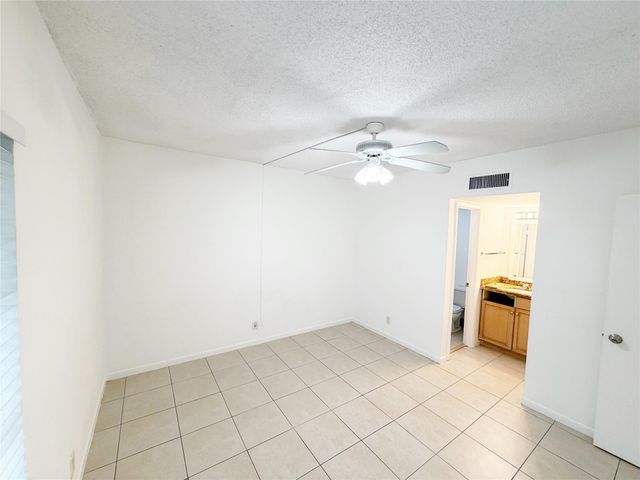 640 NW 13th St 26, Boca Raton, FL 33486