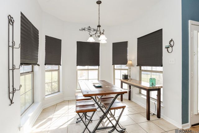 13642 Hope Haven Dr, Walker, LA 70785