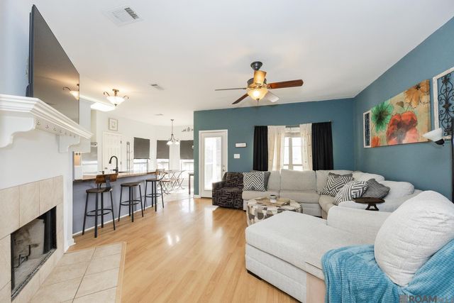 13642 Hope Haven Dr, Walker, LA 70785