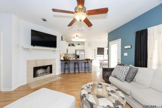 13642 Hope Haven Dr, Walker, LA 70785