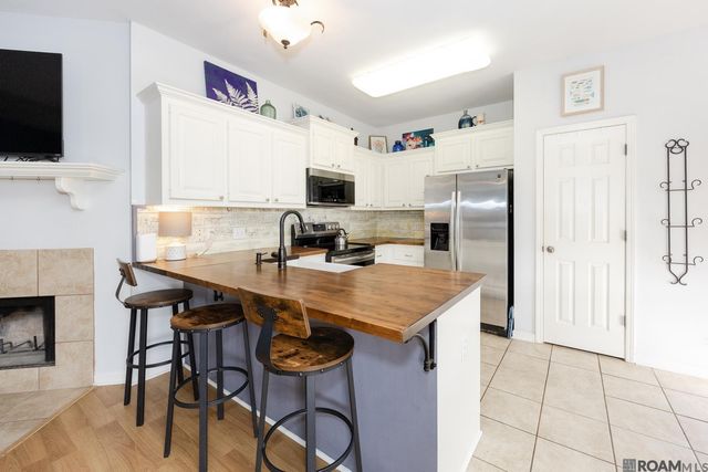 13642 Hope Haven Dr, Walker, LA 70785