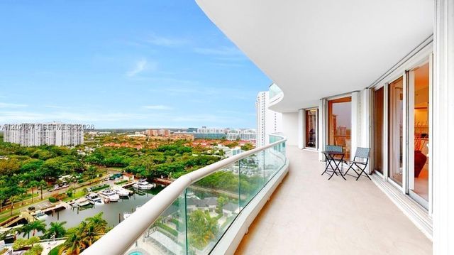 7000 Island Blvd 1808, Aventura, FL 33160