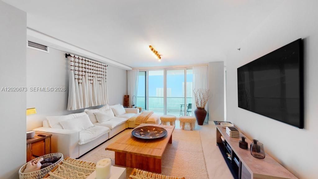 7000 Island Blvd 1808, Aventura, FL 33160