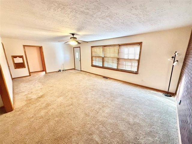 406 N Washington Street, Hobart, OK 73651