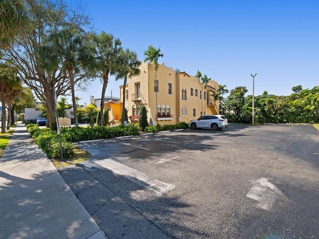 1313 S Andrews Avenue, Fort Lauderdale, FL 33316