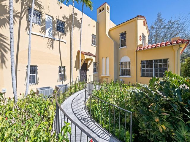 1313 S Andrews Avenue, Fort Lauderdale, FL 33316