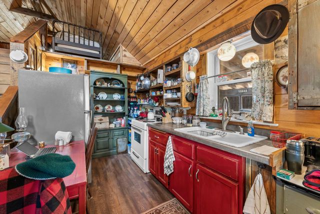 2071 Sherwood Street, Mora, MN 55051